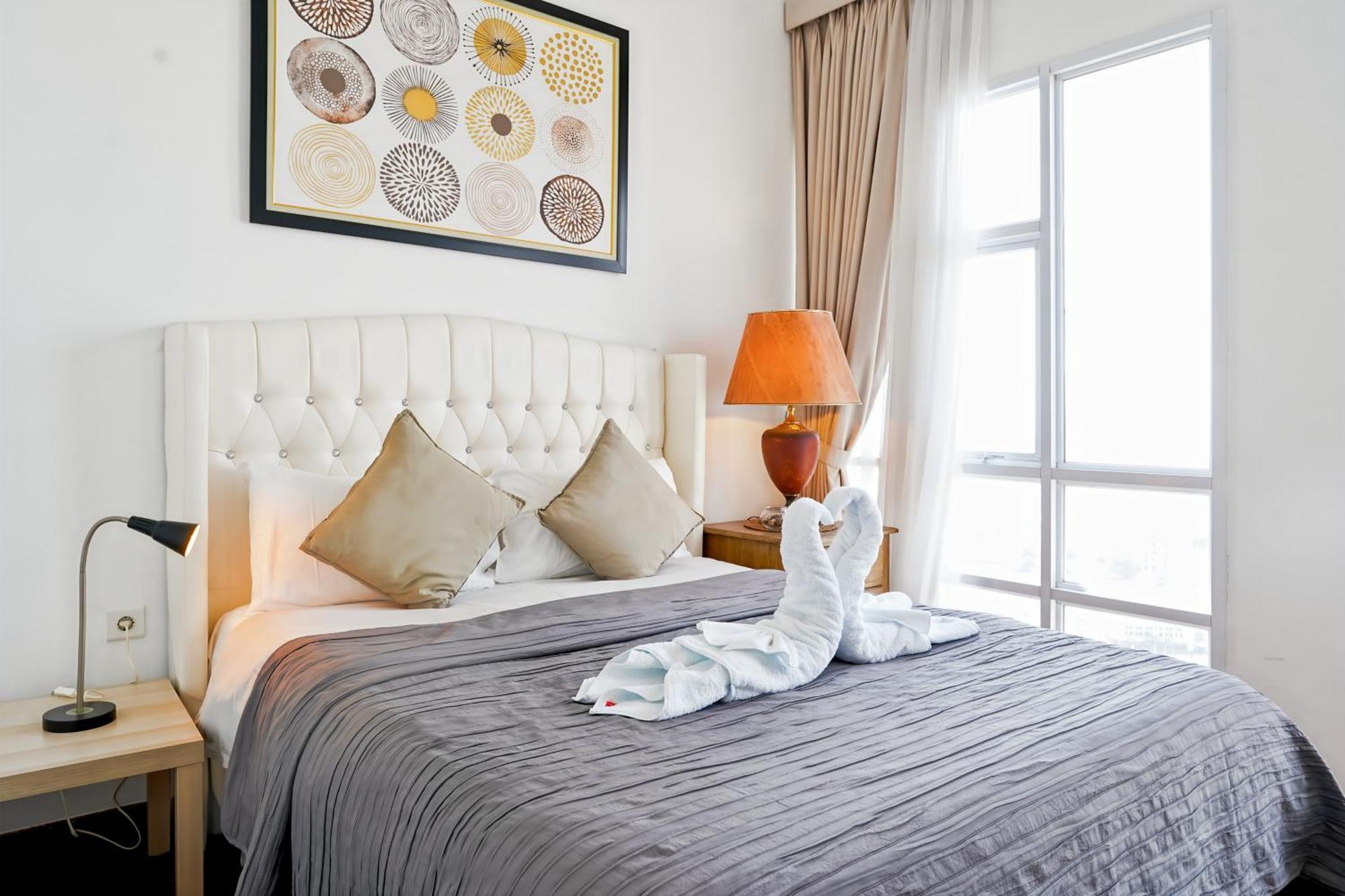 2br Lucky Tower Old Town Floor * Jakarta
