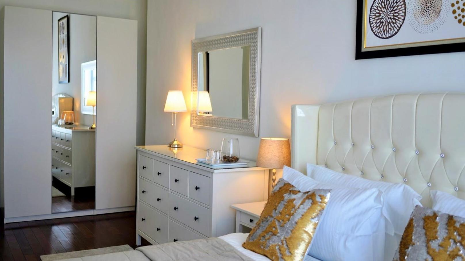 Guest house 2br Lucky Tower Old Town Floor *